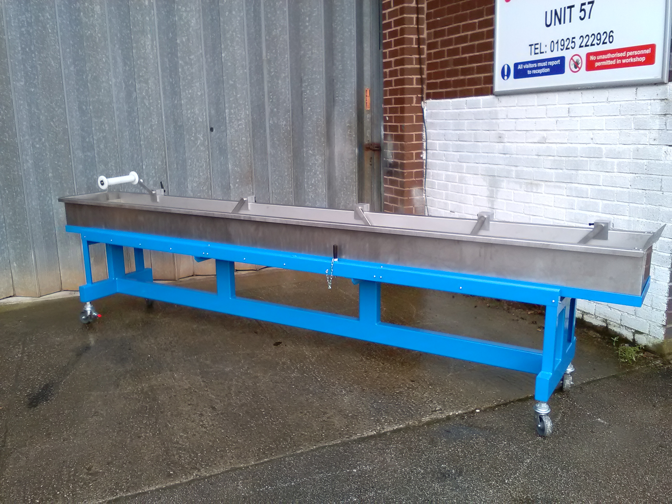 Retractable Strand cooling bath] Accrapak Systems Ltd